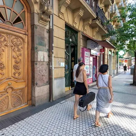 The Collection | Urbieta 公寓 *